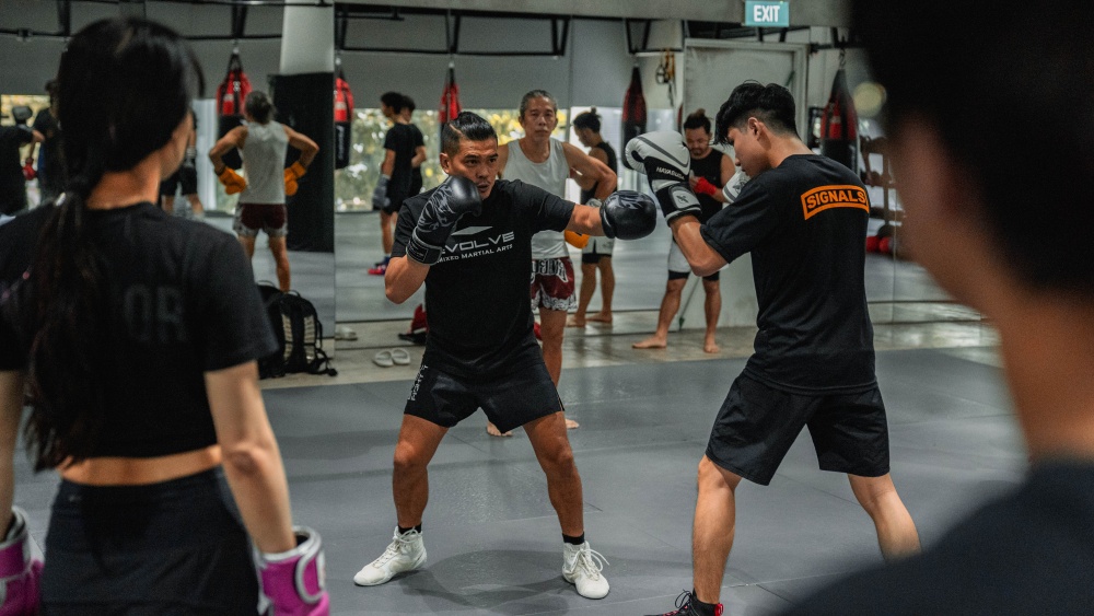 Mastering The L-Step In Boxing: How To Move Like A Pro