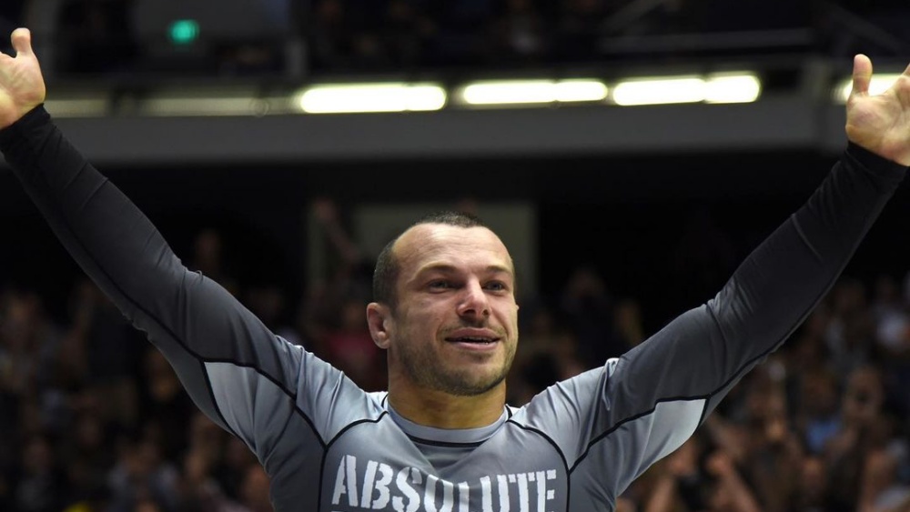 Giant Killer: The Evolution Of Lachlan Giles 