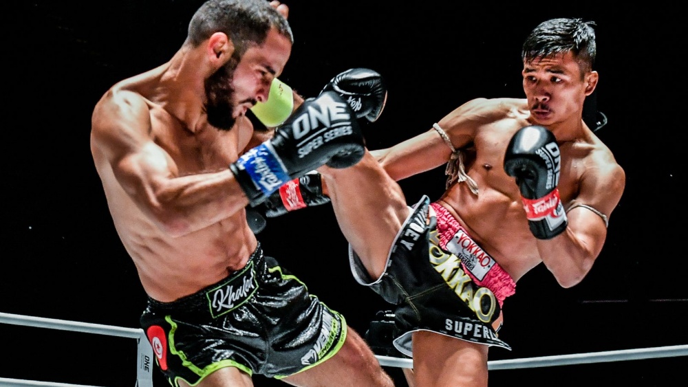 How To Fight Like Superlek Kiatmookao